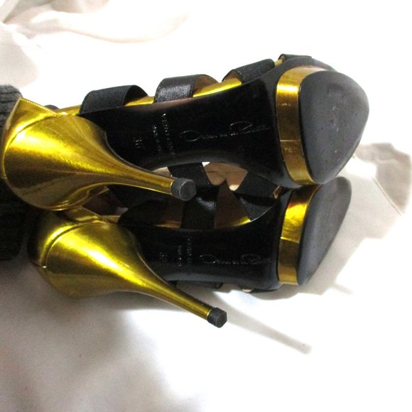 Oscar de la Renta Gold and Black Heels - Picture 6 of 6